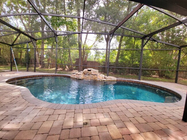 Building Photo - For Rent | Hidden Glen Community | 4 Bed, 2 Bath + Private Pool Oasis