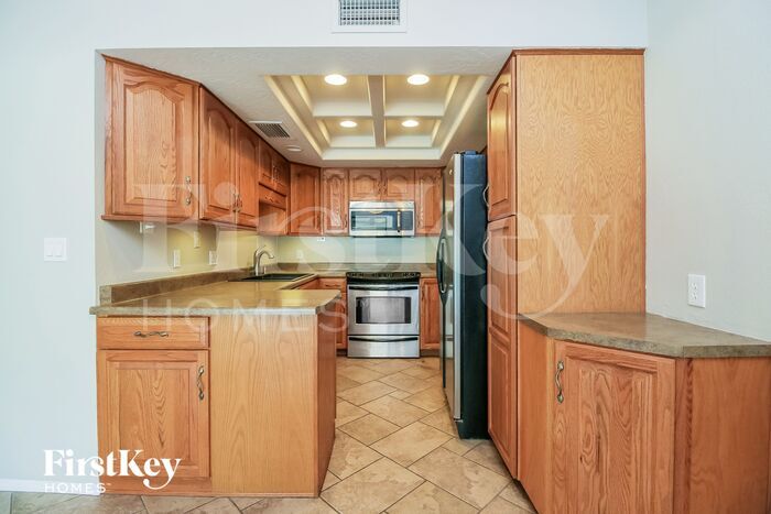 Building Photo - 1388 N Santa Anna Ct