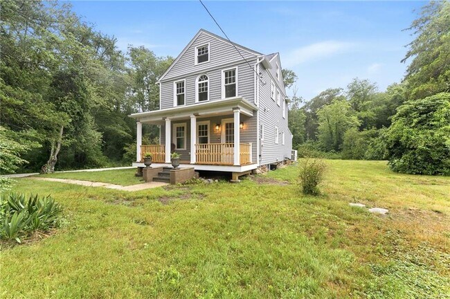 Building Photo - 1552 Kingstown Rd