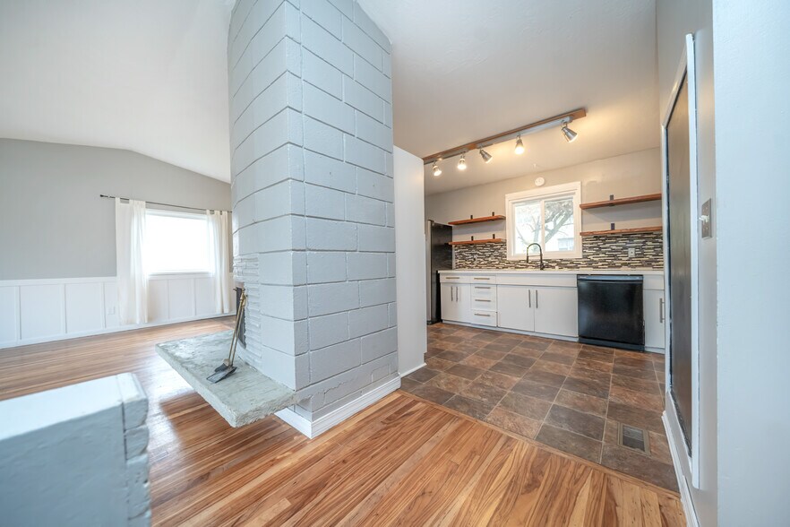 Building Photo - 3512 East Ben Burr Boulevard