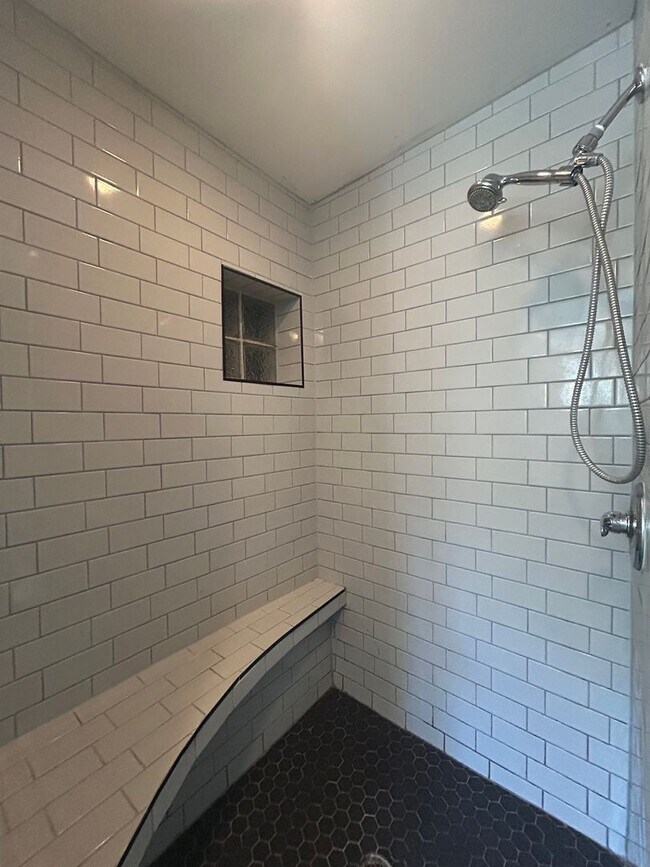 Building Photo - 1101 S Washington Ave