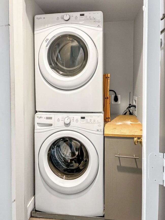 Building Photo - Recently Remodeled 3 bed 3 bath in Tuckahoe!