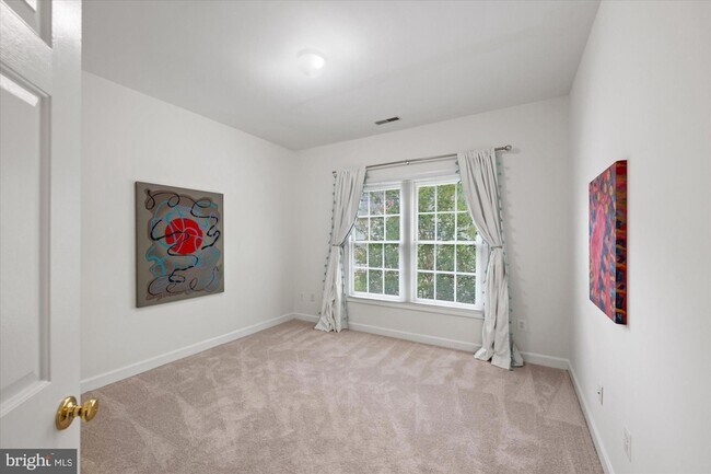 Building Photo - 5015 Waple Ln