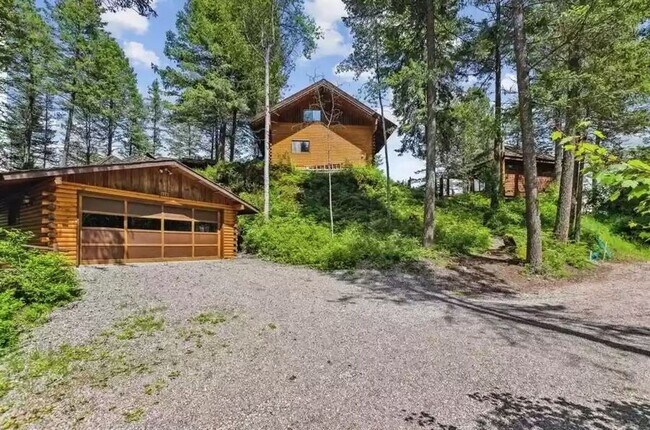 Building Photo - Lion Mountain Two Bedroom with Whitefish Lake Views