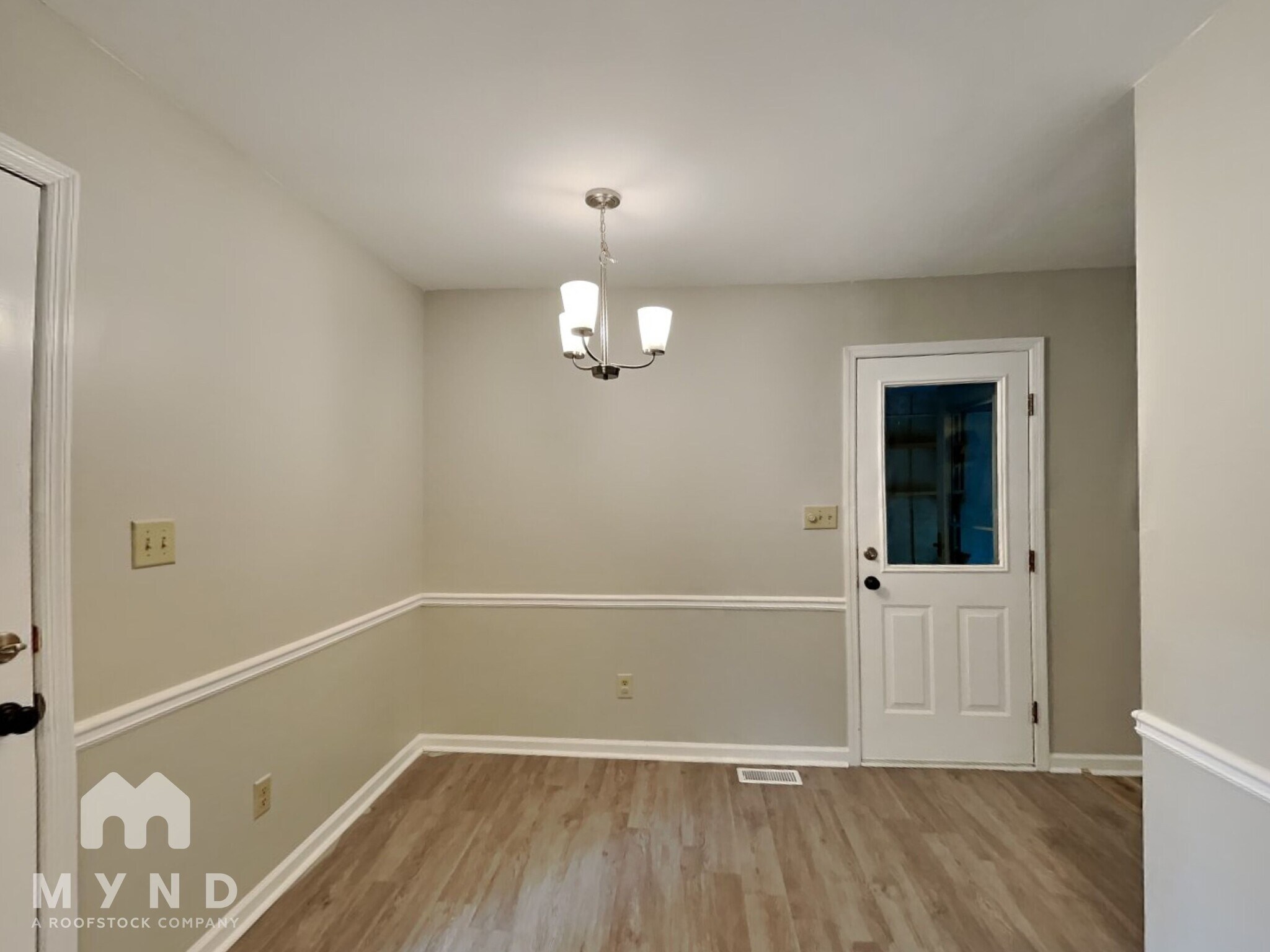 Building Photo - 4020 Hudson Dr