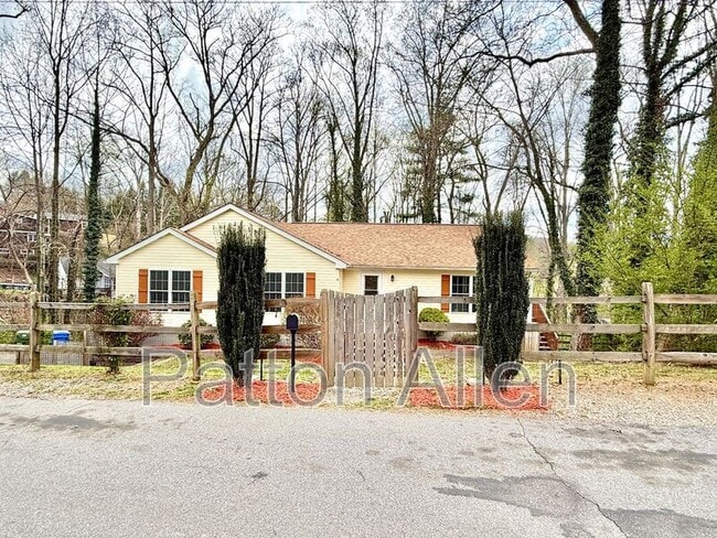 Building Photo - 6 Providence Rd