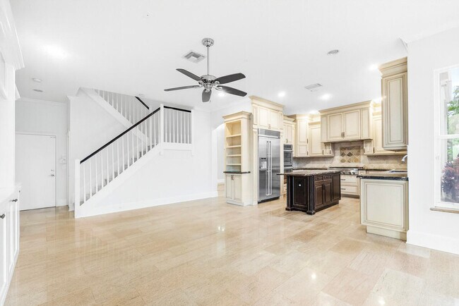 Building Photo - 257 Spoonbill Ln N