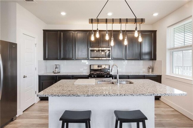 Building Photo - 7500 Burnham Pl