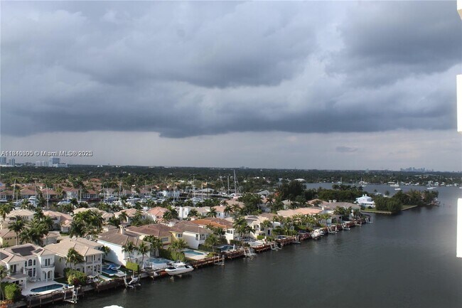 Building Photo - 1500 S Ocean Dr