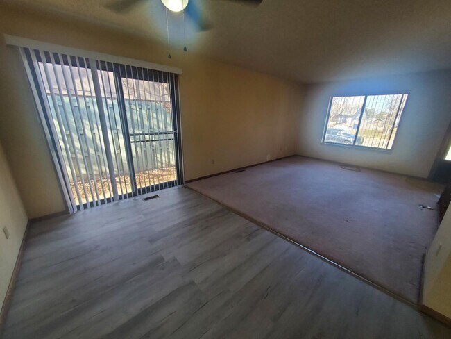 Building Photo - 7011 W O'Neil St