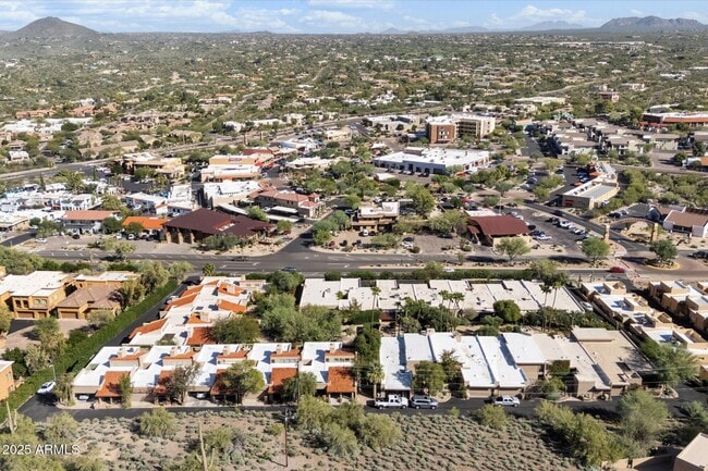 Building Photo - 37300 N Tom Darlington Dr