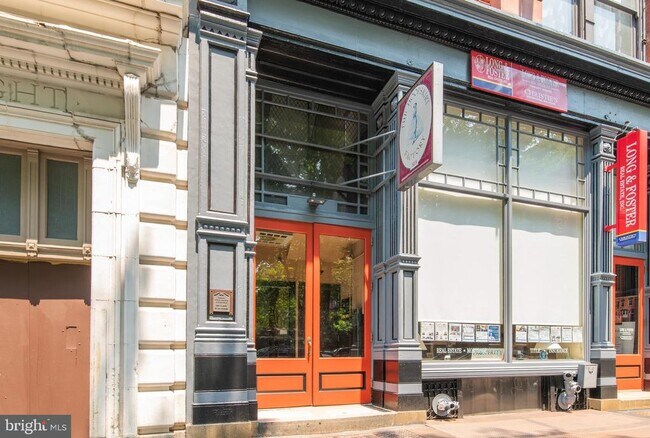 Building Photo - 313 Arch St