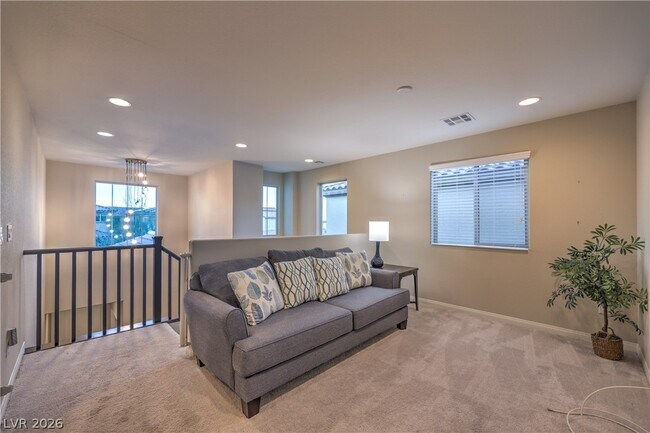 Building Photo - 3213 Molinos Dr