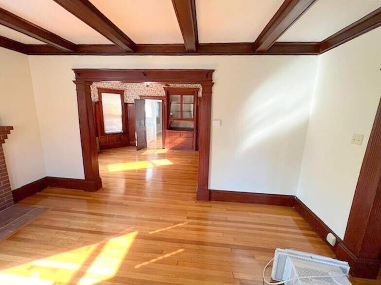 Building Photo - 76 Powder House Blvd