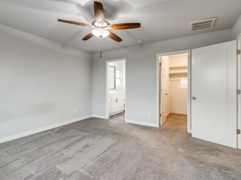 Building Photo - 705 Blue Fish Rd