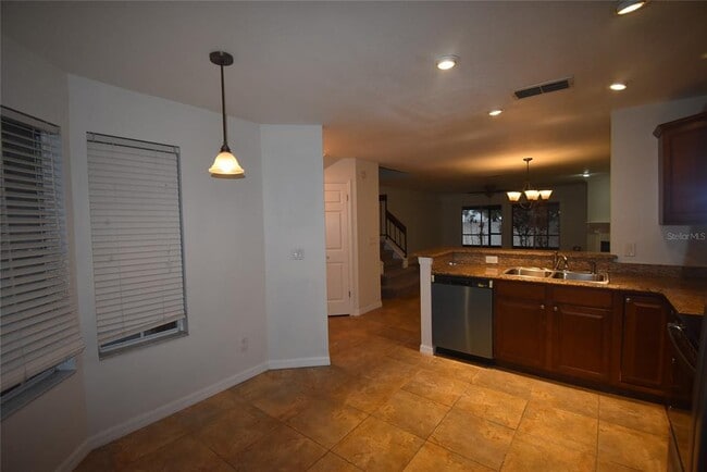 Building Photo - 2620 Lancaster Ct