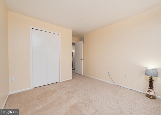 Building Photo - 10544 Eastwind Way