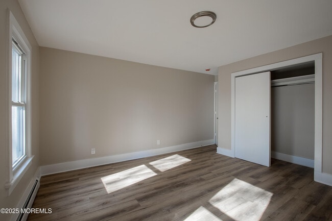 Building Photo - 1014 2nd Ave