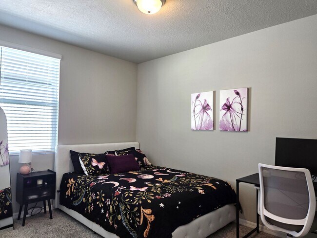 Building Photo - Pet Friendly Home in Cagan Crossings East