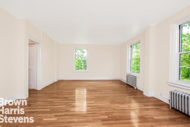 Building Photo - 4513 Manhattan College Pkwy