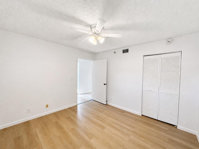 Building Photo - 340 NW 67th St