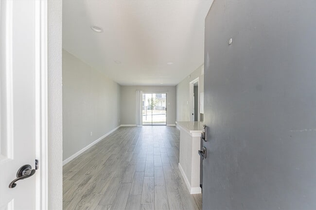 Building Photo - 13151 Walden Rd