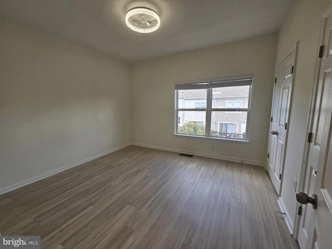 Building Photo - 21801 Flanders Ct