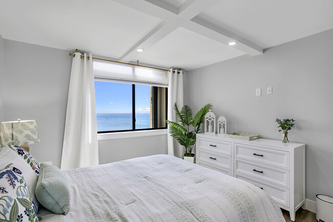 Building Photo - 300 Ocean Trail Way