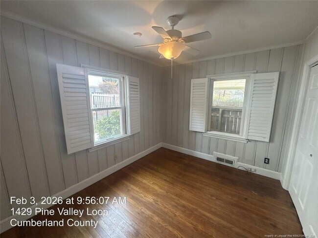 Building Photo - 1429 Pine Valley Loop