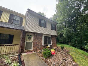 Building Photo - Campbell County Townhome