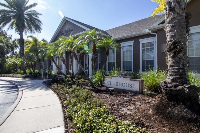 Building Photo - 2 Bedroom Condo in Lakewood Ranch