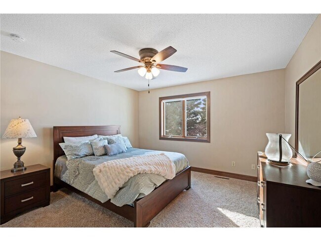 Building Photo - 6111 Kalen Dr