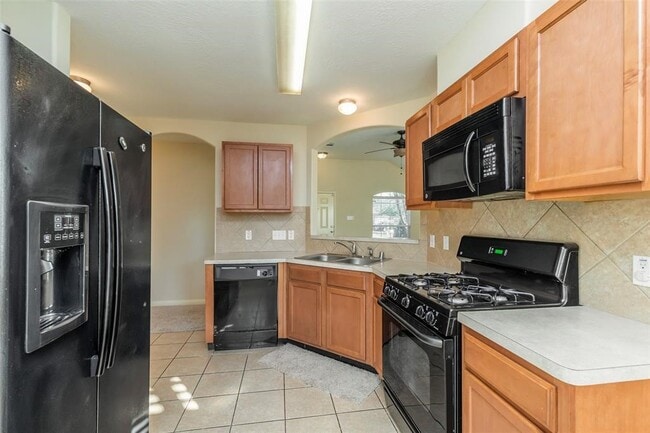 Building Photo - 15807 Sarasam Creek Ct