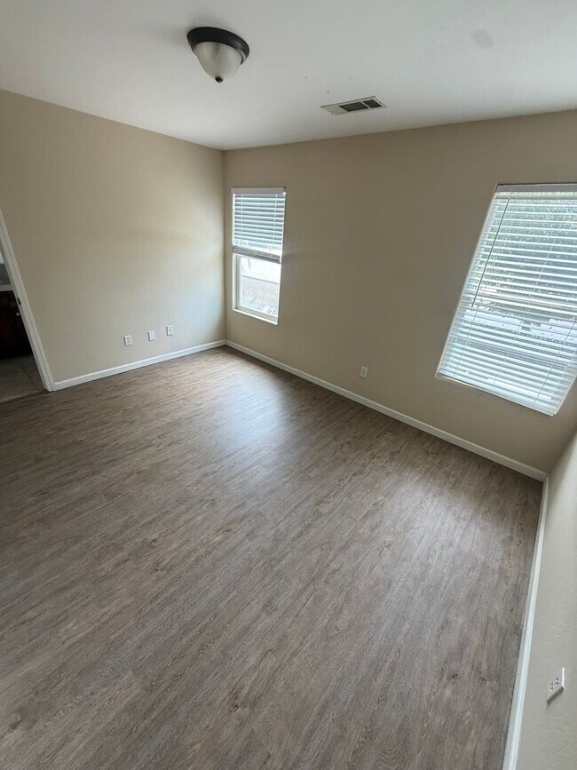 Building Photo - Charming 4-Bedroom, 3-Bathroom Home