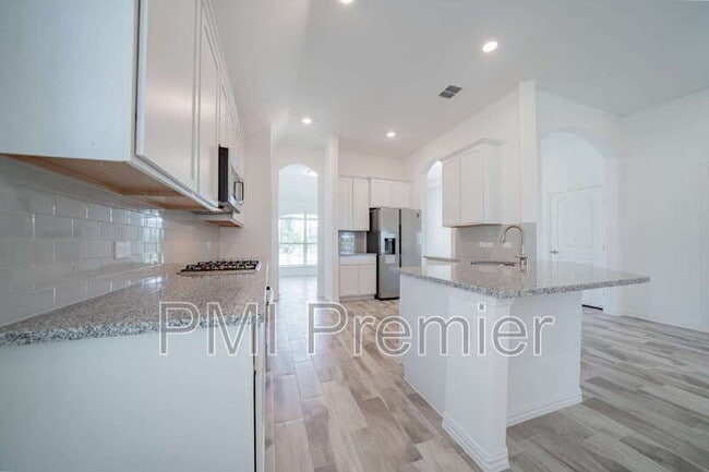 Building Photo - 14817 Equine Trail