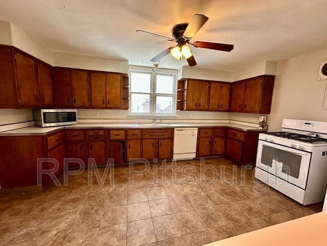 Building Photo - 119 Fitler St