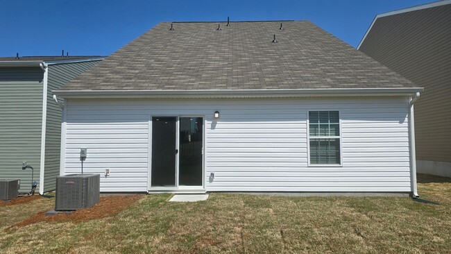 Building Photo - New Home with 5BR/2.5BA, Loft Area, Primar...