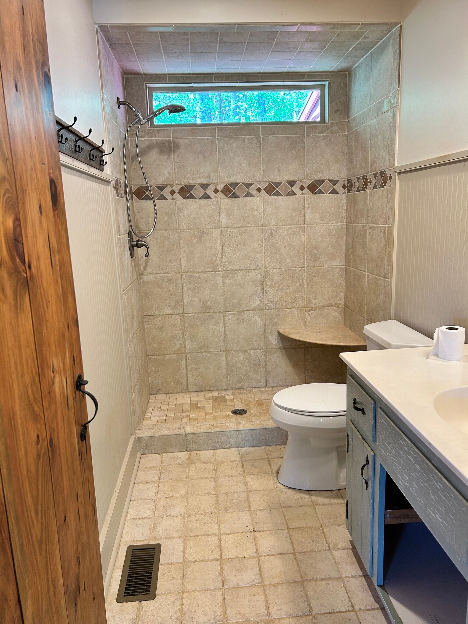 Main bath - 1343 Wares Gap Rd
