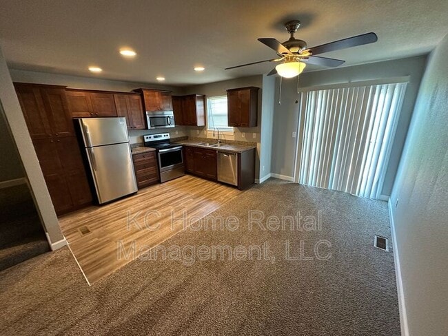 Building Photo - 10530 Kane Dr