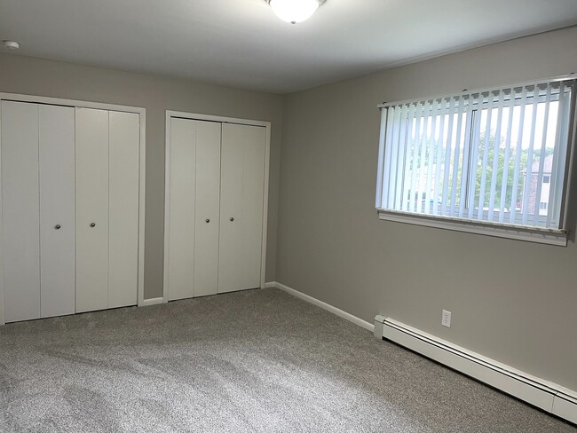Building Photo - Conlin Park Apartments
