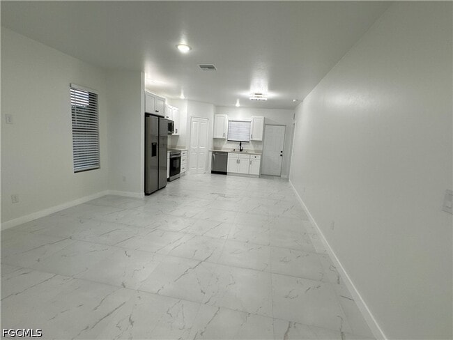 Building Photo - 1775 Glenway Ct