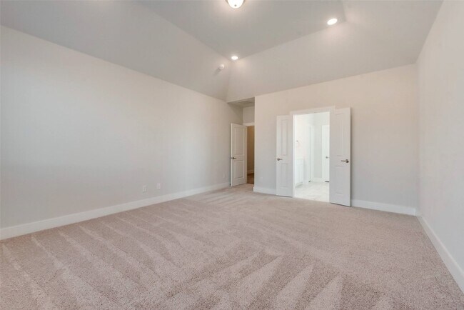 Building Photo - 6257 White Creek Drive