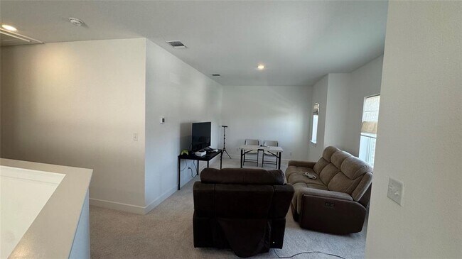 Building Photo - 1332 S Brook Dr