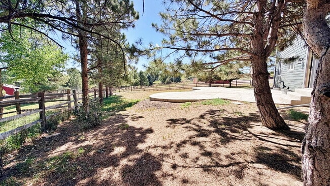 Building Photo - Awesome Views in Fully Updated Home in The Pinery! 5 Bed 3.5 Bath with 2 Car Garage and Large Dec...