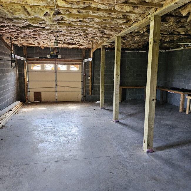 Building Photo - 99 Ivy Overlook Rd