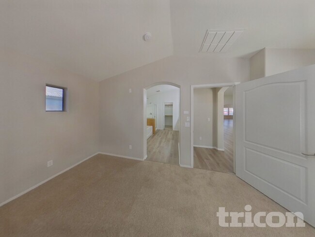 Building Photo - 8529 W Hughes Dr