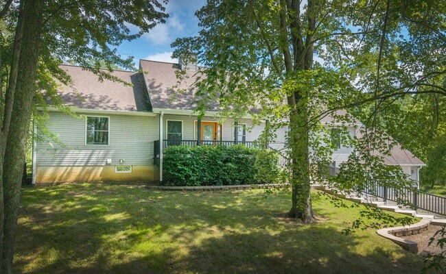 Building Photo - 5635 Van Fossen Rd