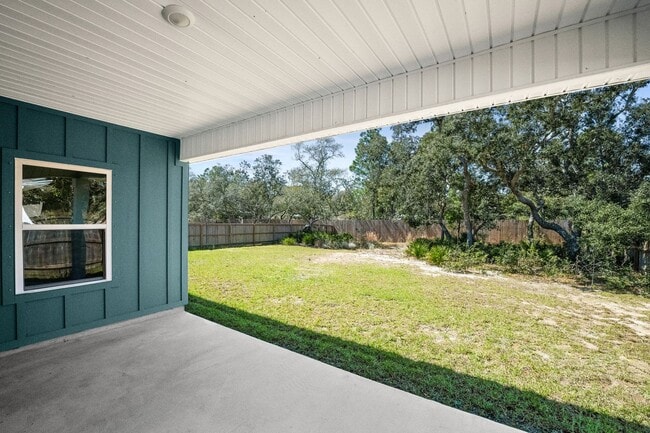 Building Photo - DON'T MISS OUT!