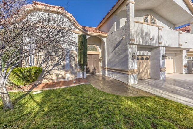 Building Photo - 5152 Forest Oaks Dr