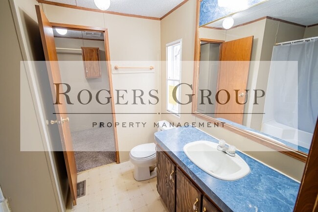 Building Photo - 8188 Charlie Stovall Rd